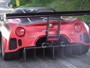 Μια αγωνιστική Alfa Romeo 4C με V8 κινητήρα από Formula 3000 (βίντεο)